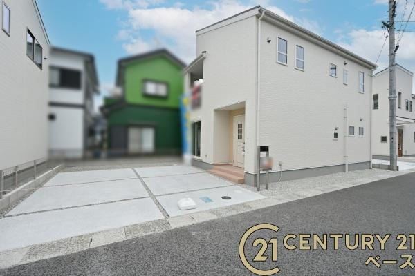 リーブルガーデン指柳町 ５号棟 ／新築一戸建の外観|■現地撮影写真■耐震等級３の地震に強安心の邸宅！雨で汚れを洗い流してくれるセルフクリーニング機能付き外壁！お気軽にお問い合わせください！■