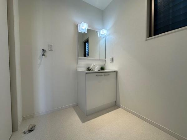 【独立洗面台】