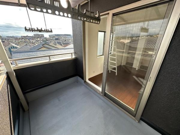 【バルコニー】