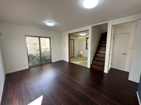 【居間・リビング】