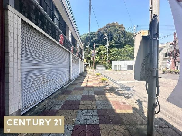 白浜町堅田　土地の前面道路含む現地写真