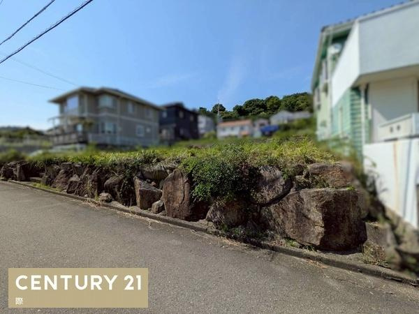 岩出市山　土地の前面道路含む現地写真