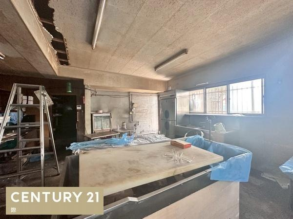 白浜町堅田　店舗付き住宅の内装