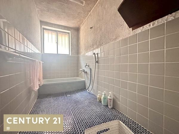 白浜町堅田　店舗付き住宅の浴室