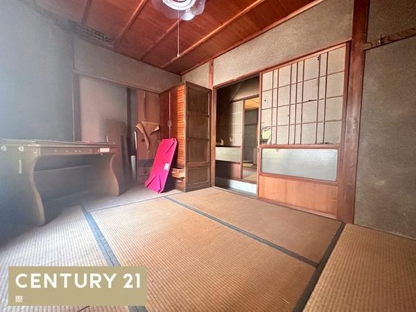 白浜町堅田　店舗付き住宅の和室