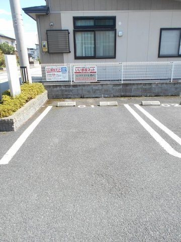 モデルン・ロイテ　Ａ棟の駐車場