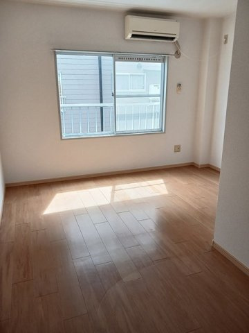 グリーンハイツ塚崎Ｂの居間・リビング