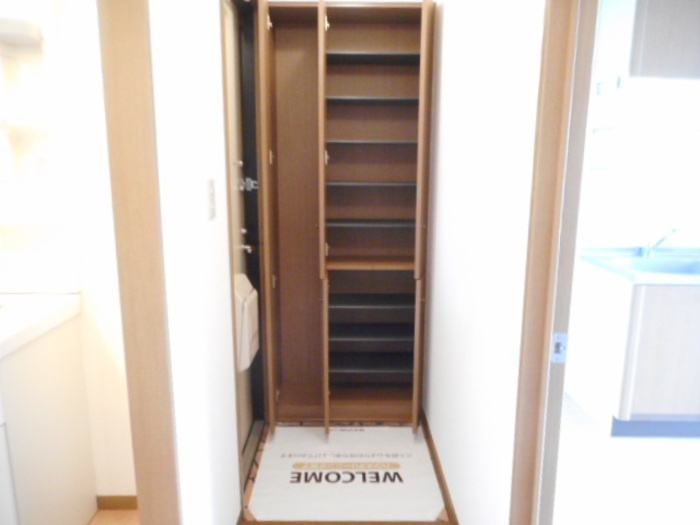 アベニューの玄関|他部屋参考写真