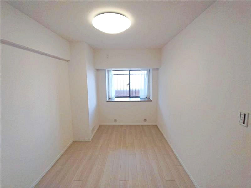 ハイホーム鷺沼東の洋室