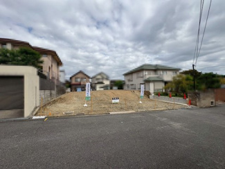 【外観】 | 庭代台４丁　売土地　全２区画 | 【南西向きの日当たり良好な敷地です】 明るい住まいになりますね！
