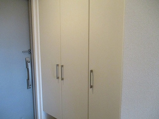 【玄関】 | サーパス新町一丁目 | 玄関※前回募集時の写真２０２１年９月撮影