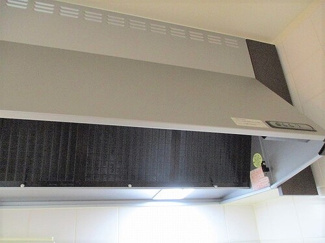 【キッチン】 | サーパス新町一丁目 | レンジフード※前回募集時の写真２０２１年９月撮影