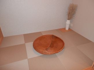 【その他】 | サーパスシティ平成マークテラス | 和室約4.0畳（小物類は譲渡品です）