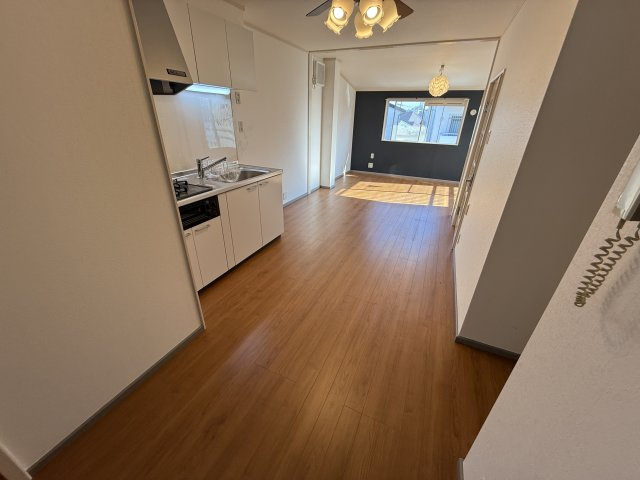 パープルコーポの居間・リビング