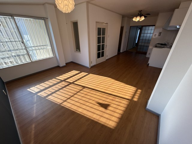 パープルコーポの内装