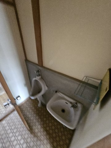下中山戸建ての洗面所