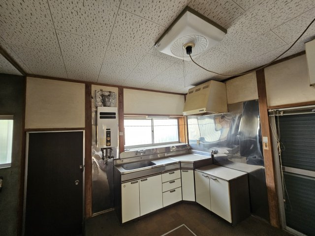 下中山戸建てのキッチン