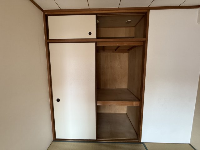 スカイハイツ緑地の収納