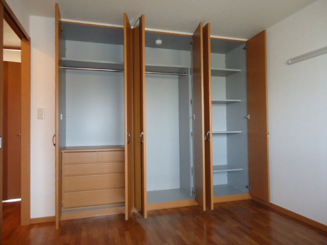 フィオーレの収納|洋室(ＣＬ内観)