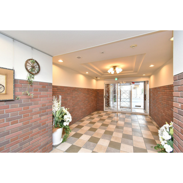 アルファレガロ兵庫の居間・リビング|使いやすい居間です