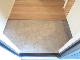 【エントランス】 | Cozy Court