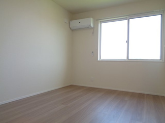 【寝室】 | Cozy Court | 洋室6.1帖