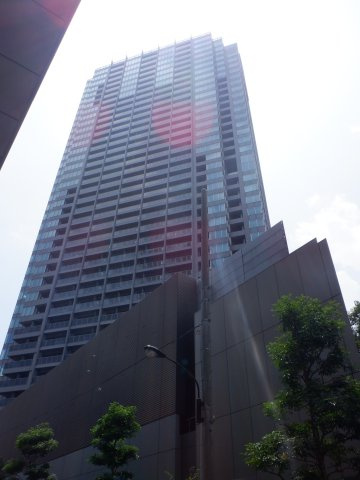 THE ROPPONGI TOKYOのエントランス