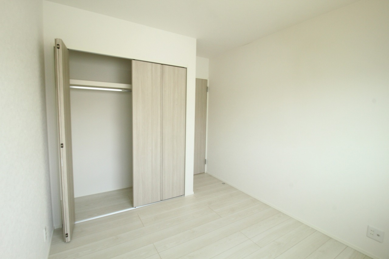 旭天神町　新築戸建　③　【内覧可能】の収納|2Ｆ　東の部屋　5.1帖