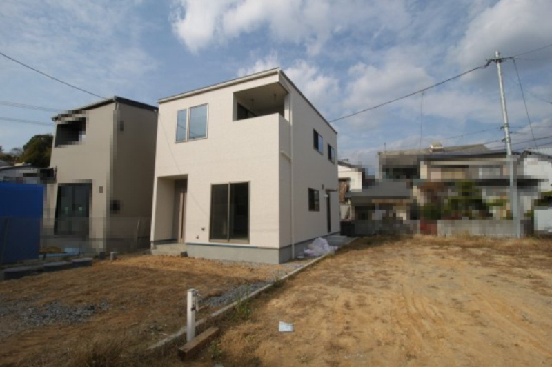 旭天神町　新築戸建　③　【内覧可能】の外観|閑静な住宅街