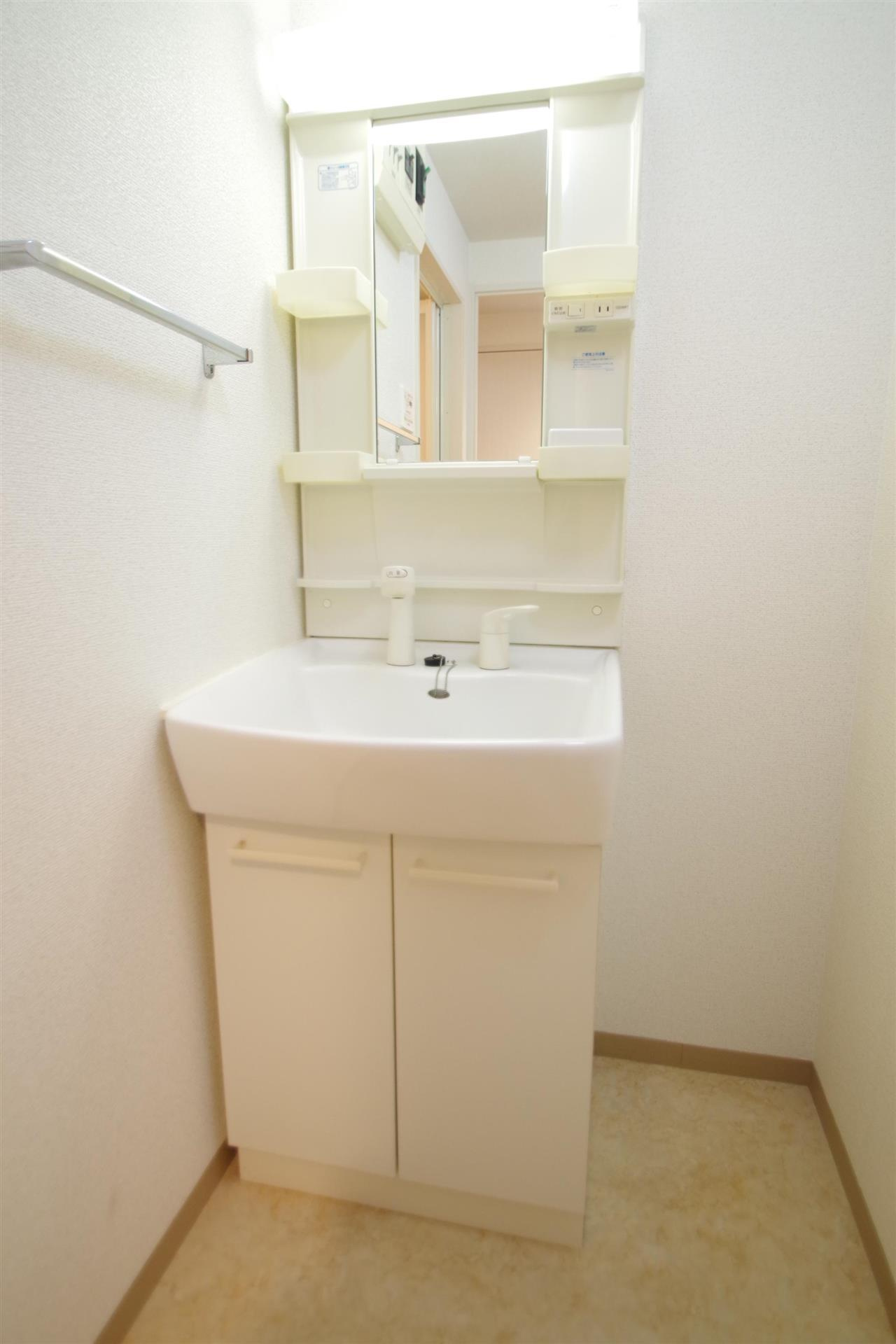 アストレア久和の独立洗面台