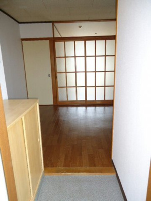 【玄関】 | マルマンハイツＣ | ゆったりとした玄関です