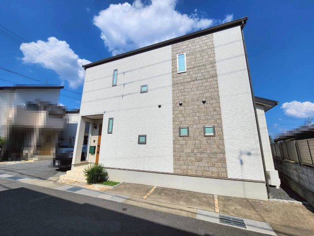 【成約済】向日市物集女町堂ノ前の外観|スタイリッシュな外観デザインが印象的です。