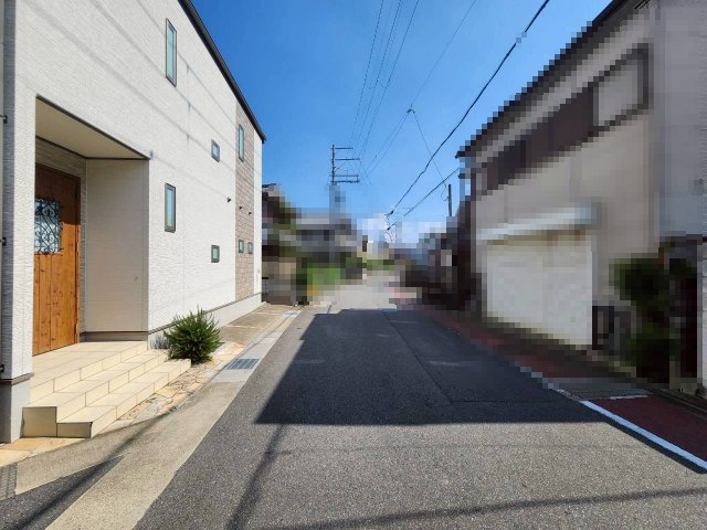 【成約済】向日市物集女町堂ノ前の前面道路含む現地写真|車の出入りがしやすい道路幅員約6.0ｍ