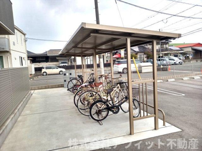 【その他共用部分】 | ブレイン‐ゾーンⅢ | 屋根付き駐輪場