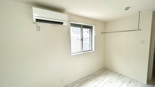 メゾンリュミエールの洋室