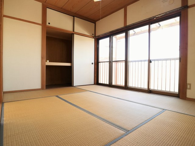 コーポ春の和室