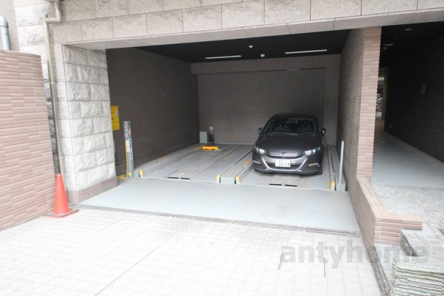 アーデン西天満　仲介手数料無料の駐車場