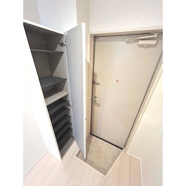 Flourish club　名古屋市賃貸　仲介手数料無料の玄関