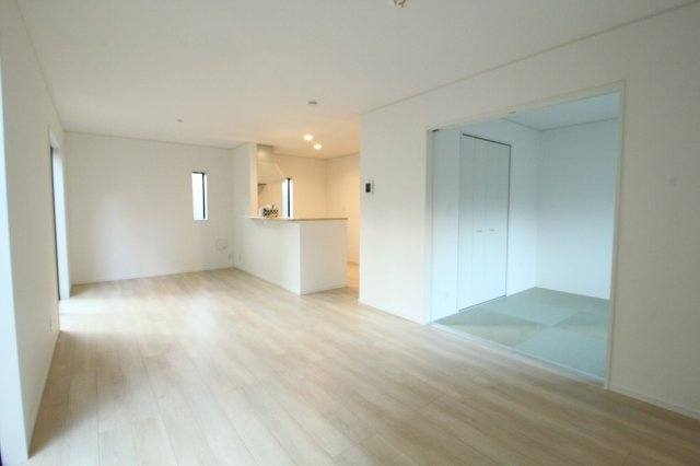 前里　新築戸建　第1　1号棟（全2棟）　の居間・リビング|ＬＤＫ　18.0帖