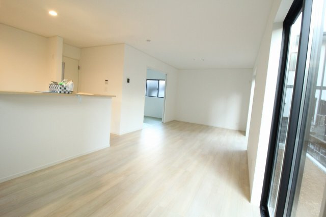 前里　新築戸建　第1　1号棟（全2棟）　の居間・リビング|ＬＤＫ　18.0帖