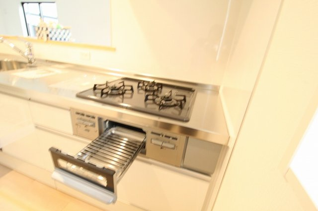 前里　新築戸建　第1　1号棟（全2棟）　のキッチン|グリル