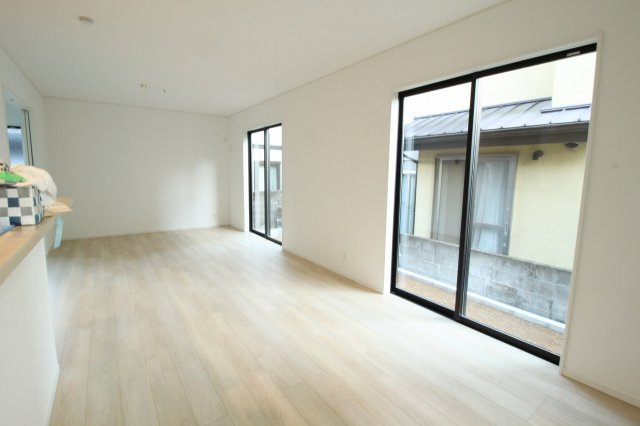 前里　新築戸建　第1　1号棟（全2棟）　の居間・リビング|ＬＤＫ　18.0帖