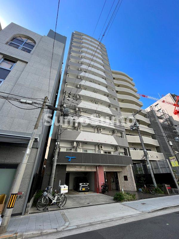 ラシュレエグゼ本町の外観