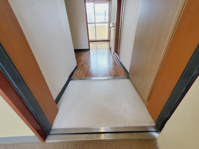 スクエアK2宝塚の玄関