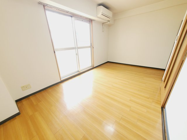 スクエアK2宝塚の寝室