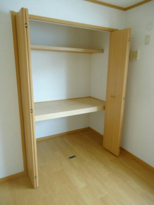 【収納】 | ホワイトルームカワイⅠ | 大きなスペースがあり、収納には困りません