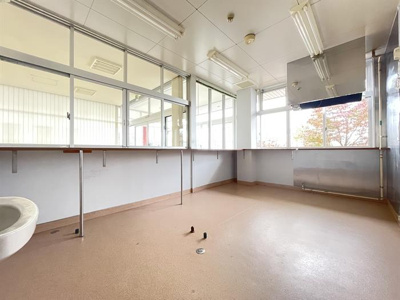 【内装】 | ウイングみどりの中央テナント | １階