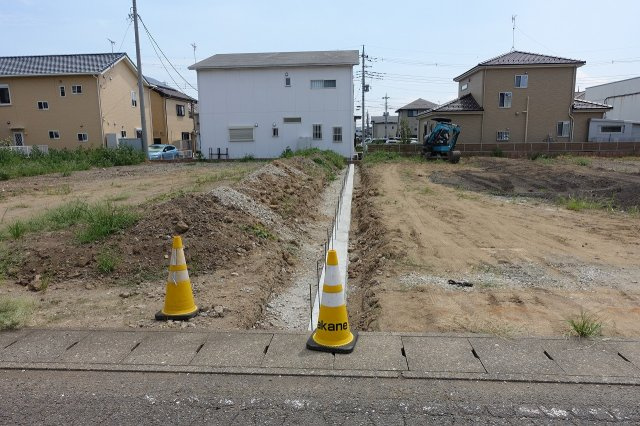 高崎市福島町　全４区画分譲地　Ｂ区画の外観|東側境界を北から南方向