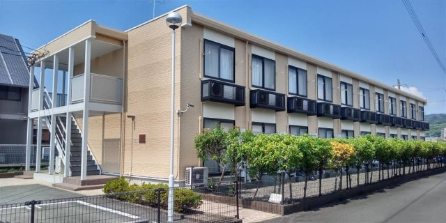 レオパレスらいはるの外観|きれいな外観です