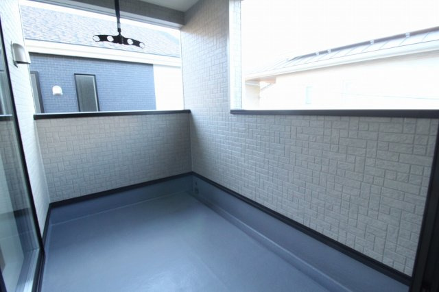 前里　新築戸建　第1　2号棟（全2棟）　のバルコニー|2Ｆ　西の部屋　5.7帖